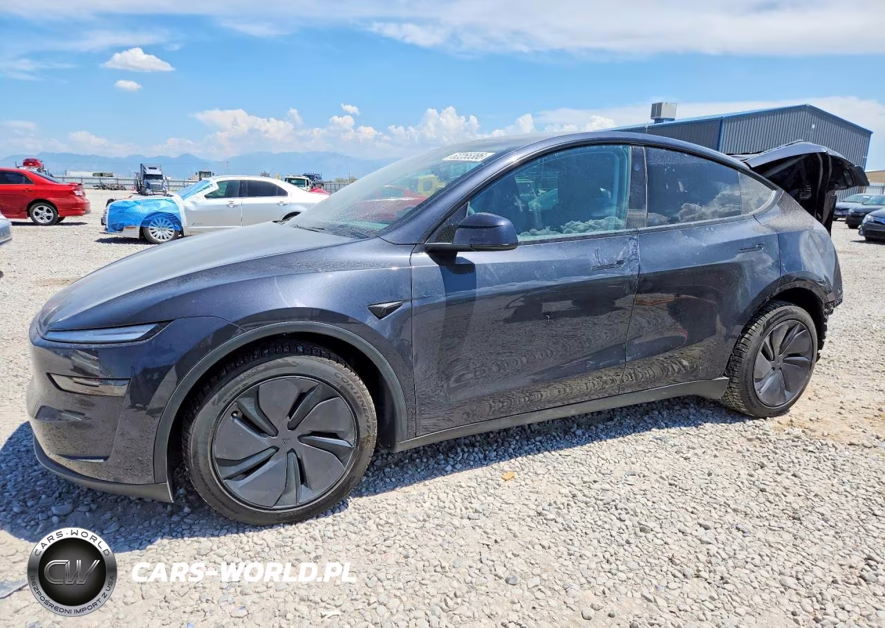 2026 Tesla Model Y VIN:7SAYGDEE0TF440707 - 1