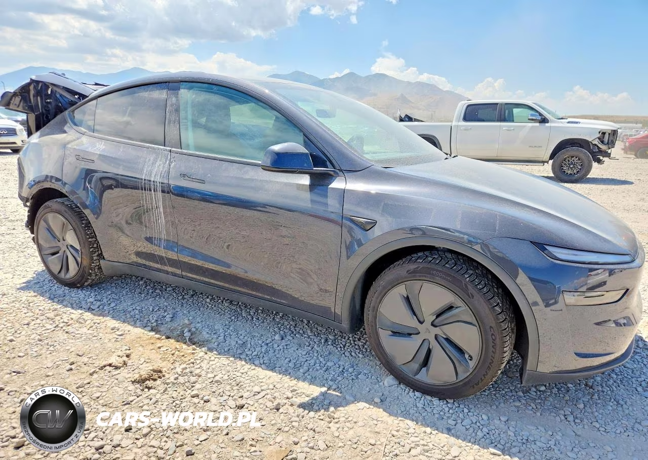 2026 Tesla Model Y VIN:7SAYGDEE0TF440707 - 4