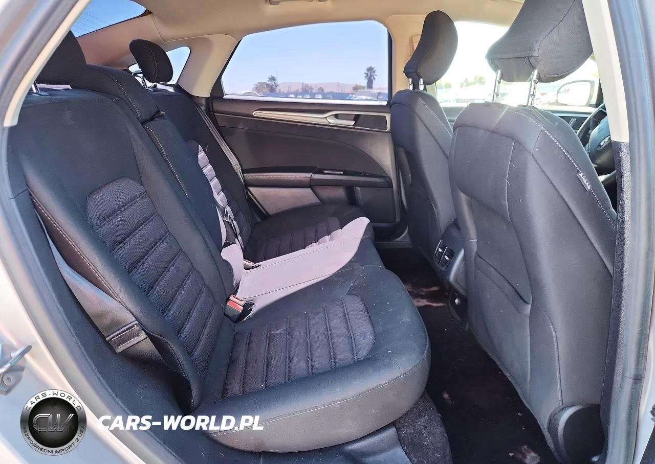 2017 Ford Fusion Se Hybrid VIN:3FA6P0LU3HR217306 - 10