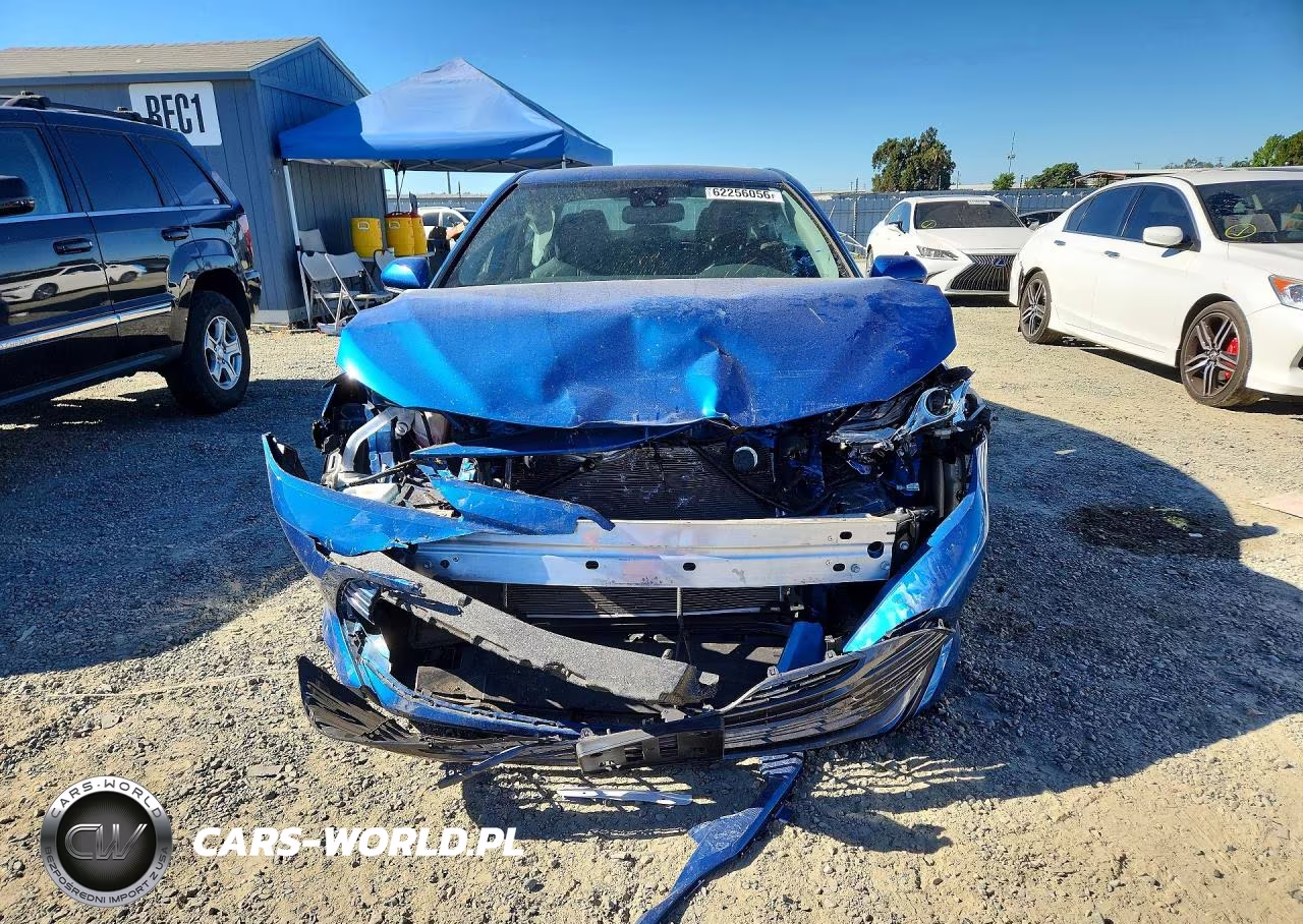 2019 Toyota Camry Xle VIN:4T1B11HKXKU239256 - 5