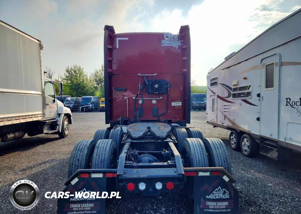 2020 Kenworth T680 Semi Truck VIN:1XKYDP9X5LJ307750 - 6
