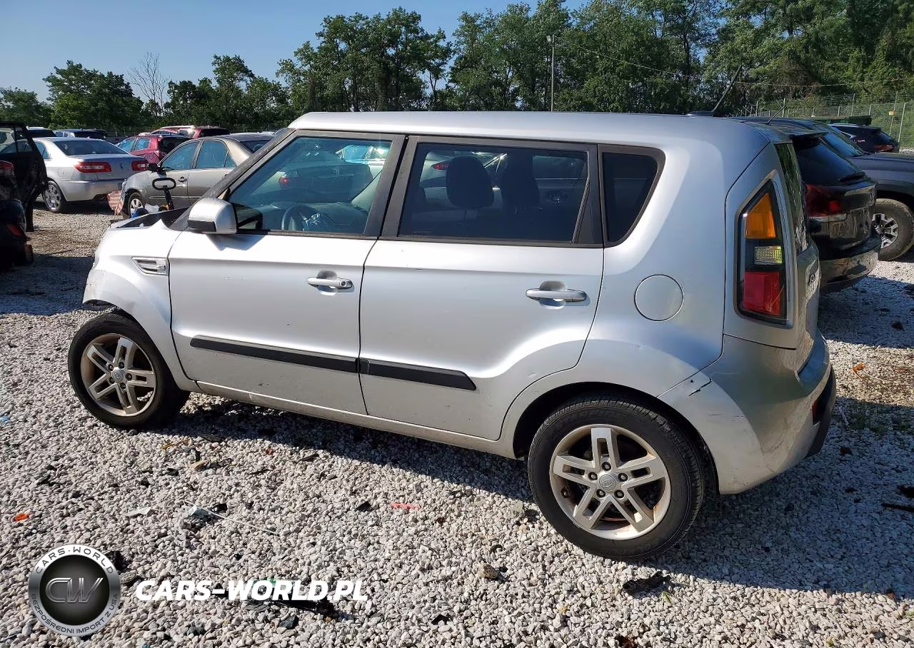 2011 Kia Soul + VIN:KNDJT2A27B7261840 - 2