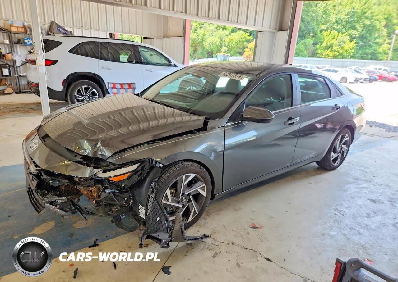 2026 Hyundai Elantra Limited VIN:KMHLP4DG2TU111018 - 1