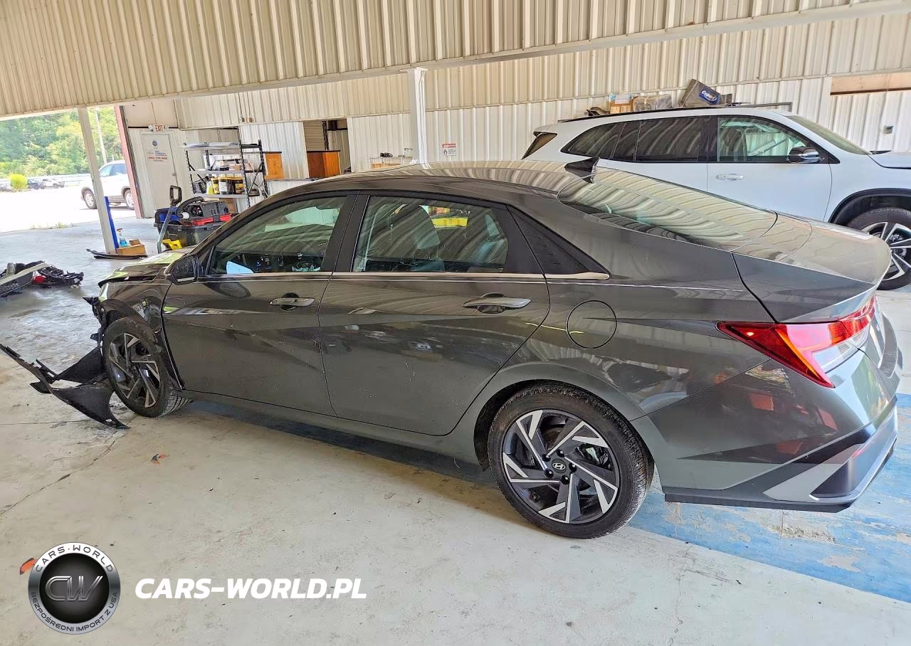 2026 Hyundai Elantra Limited VIN:KMHLP4DG2TU111018 - 2