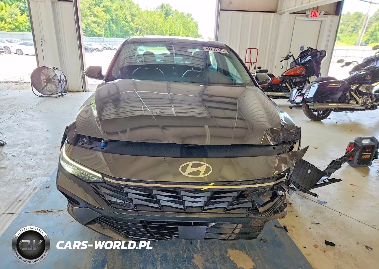 2026 Hyundai Elantra Limited VIN:KMHLP4DG2TU111018 - 5