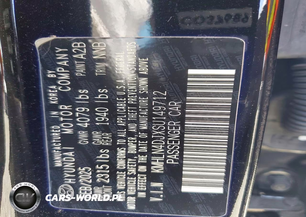 2025 Hyundai Elantra Limited VIN:KMHLN4DJXSU149712 - 13