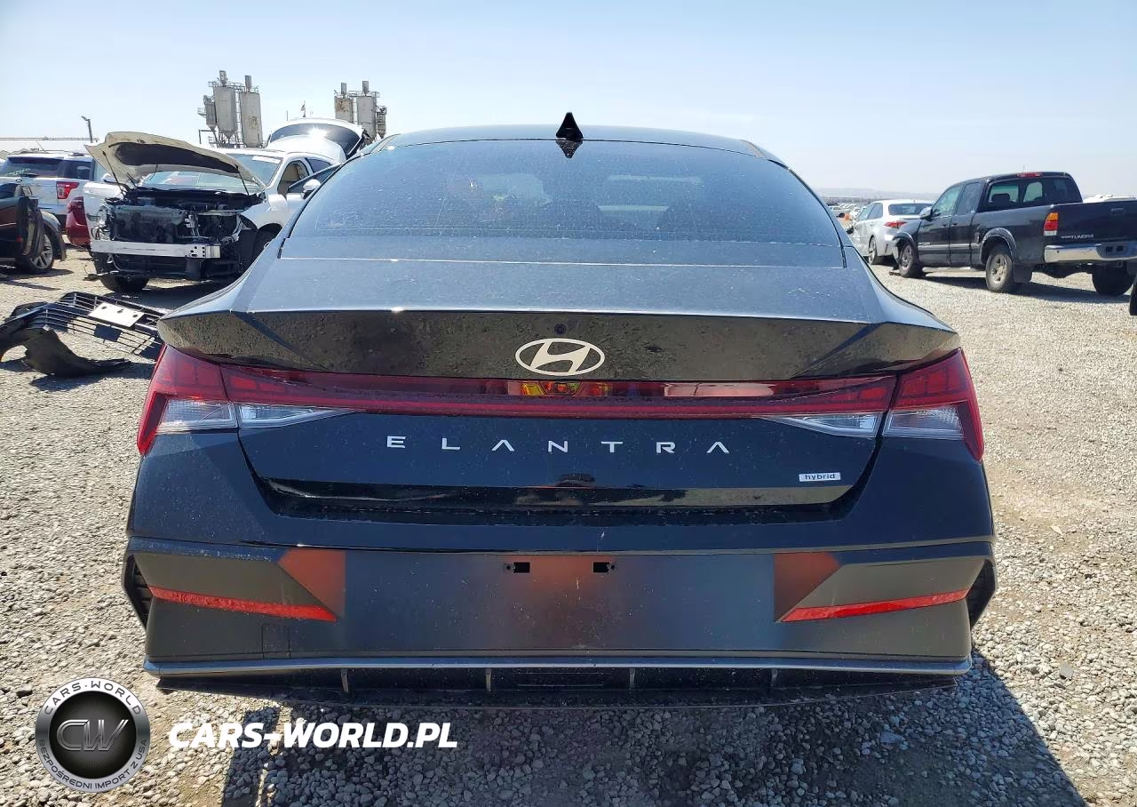 2025 Hyundai Elantra Limited VIN:KMHLN4DJXSU149712 - 6