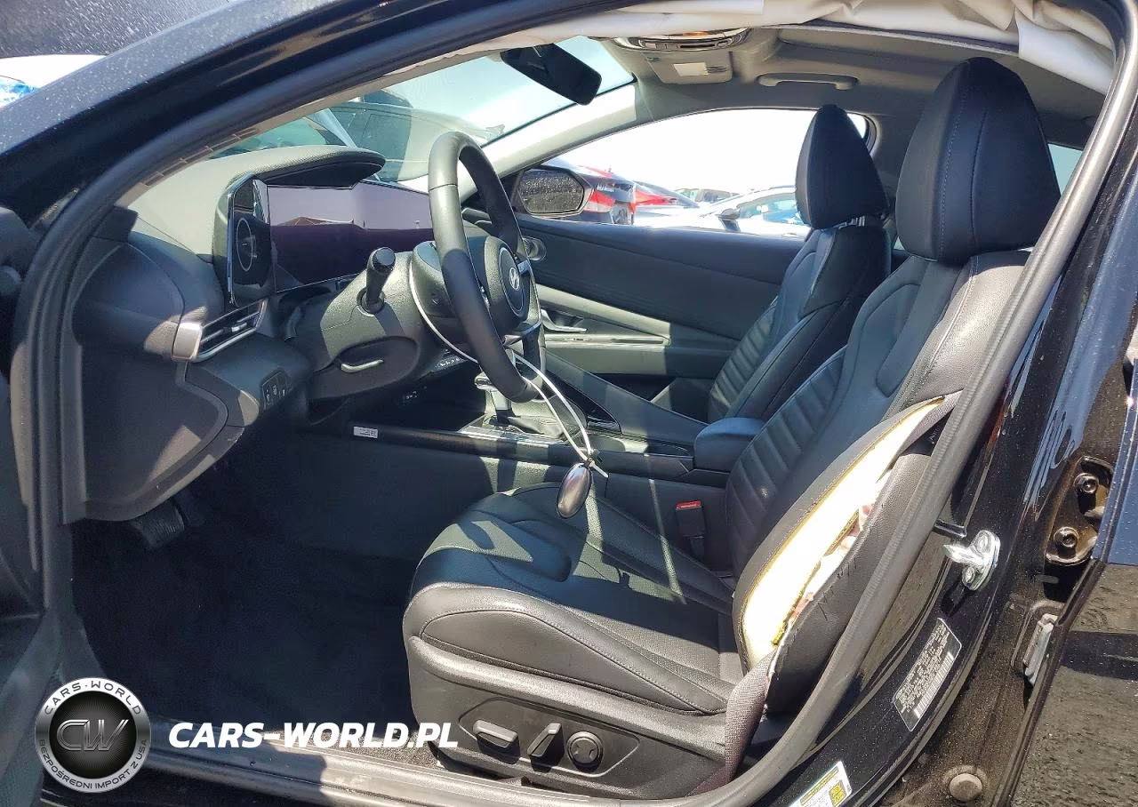 2025 Hyundai Elantra Limited VIN:KMHLN4DJXSU149712 - 7
