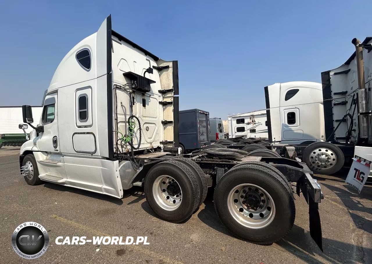 2016 Freightliner Cascadia 125 Semi Truck VIN:1FUJGLD56GLGN3573 - 2