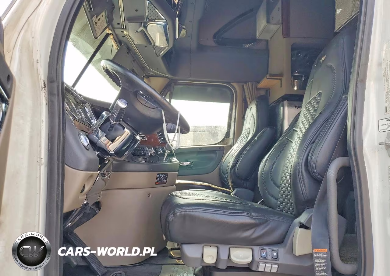 2016 Freightliner Cascadia 125 Semi Truck VIN:1FUJGLD56GLGN3573 - 7