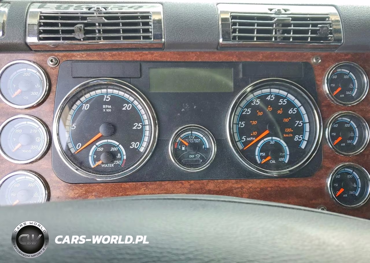 2016 Freightliner Cascadia 125 Semi Truck VIN:1FUJGLD56GLGN3573 - 9