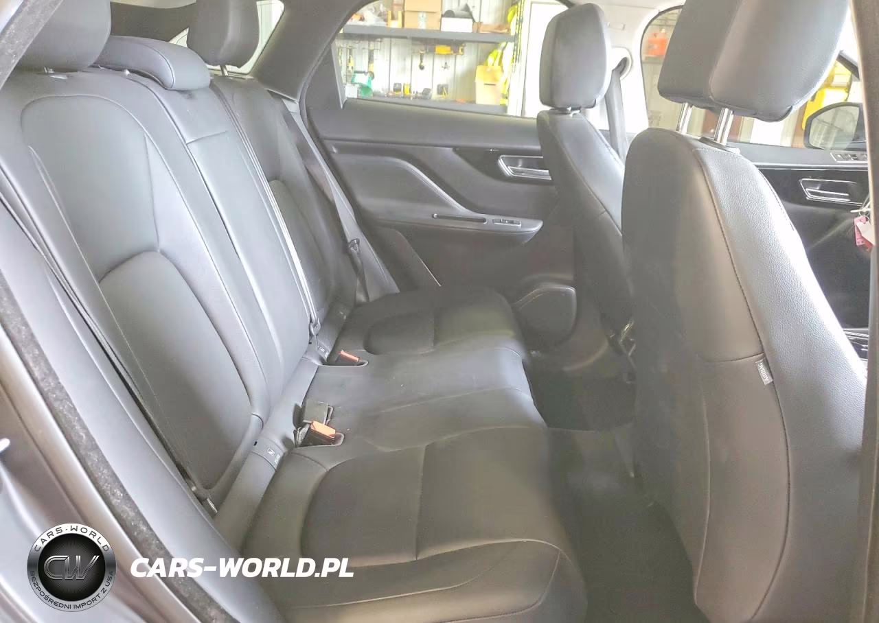 2017 Jaguar F-Pace Premium VIN:SADCJ2BV4HA085028 - 11