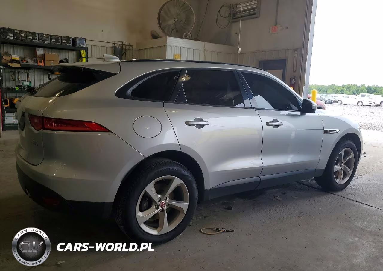 2017 Jaguar F-Pace Premium VIN:SADCJ2BV4HA085028 - 3