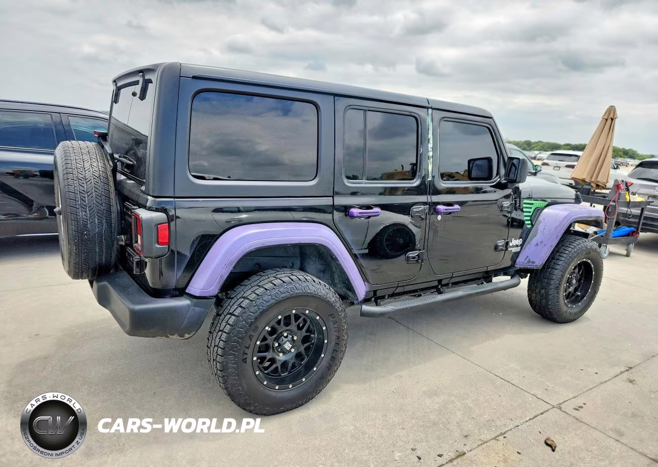 2020 Jeep Wrangler Unlimited Sport VIN:1C4HJXDG9LW241203 - 3