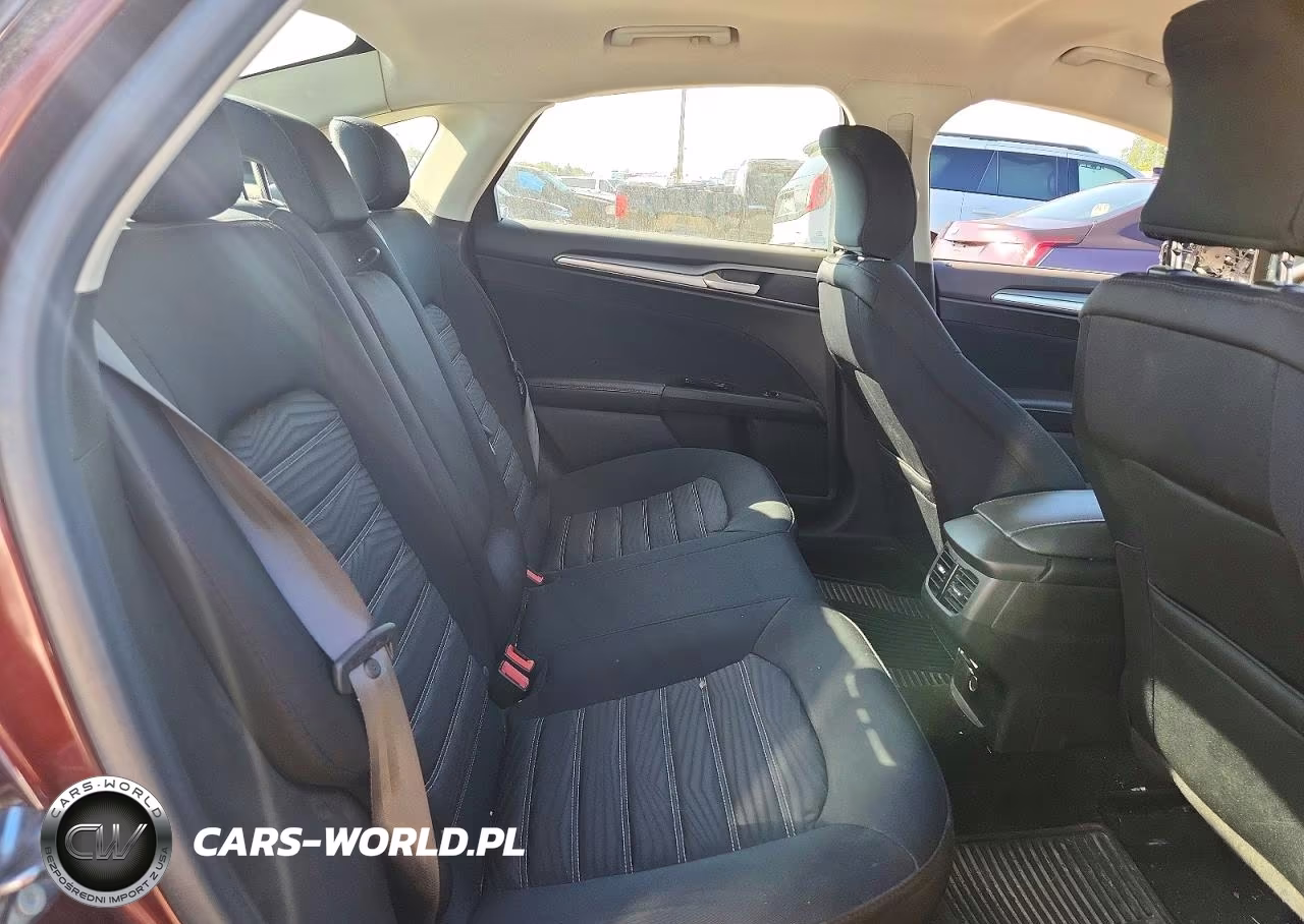 2016 Ford Fusion Se VIN:3FA6P0H73GR301370 - 10