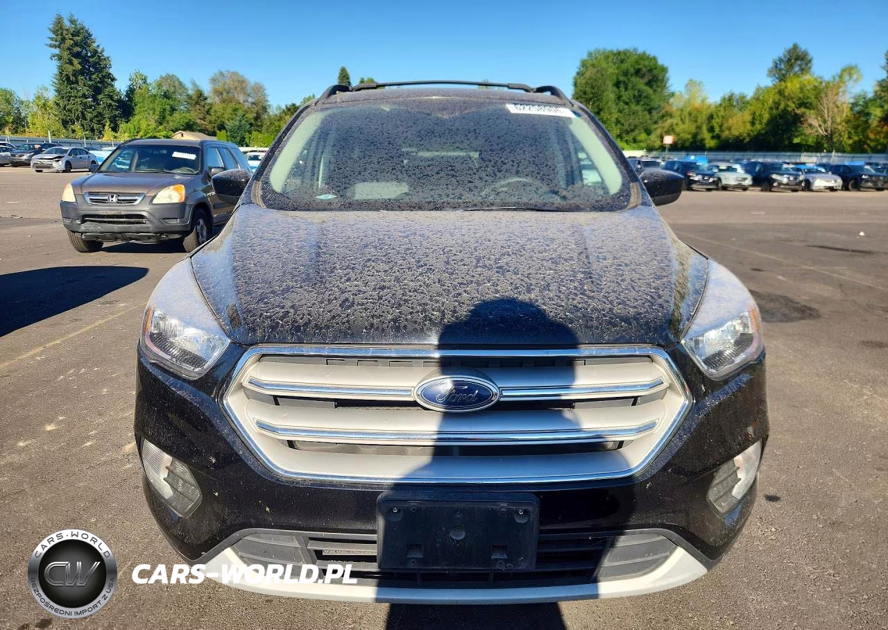 2018 Ford Escape Se VIN:1FMCU9GD8JUC90038 - 5