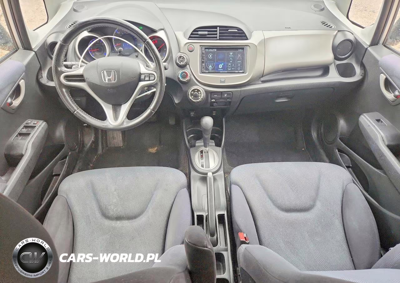 2011 Honda Fit Sport VIN:JHMGE8H54BC027782 - 8
