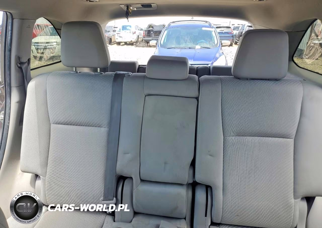 2019 Toyota Highlander Le VIN:5TDZARFH7KS047306 - 10
