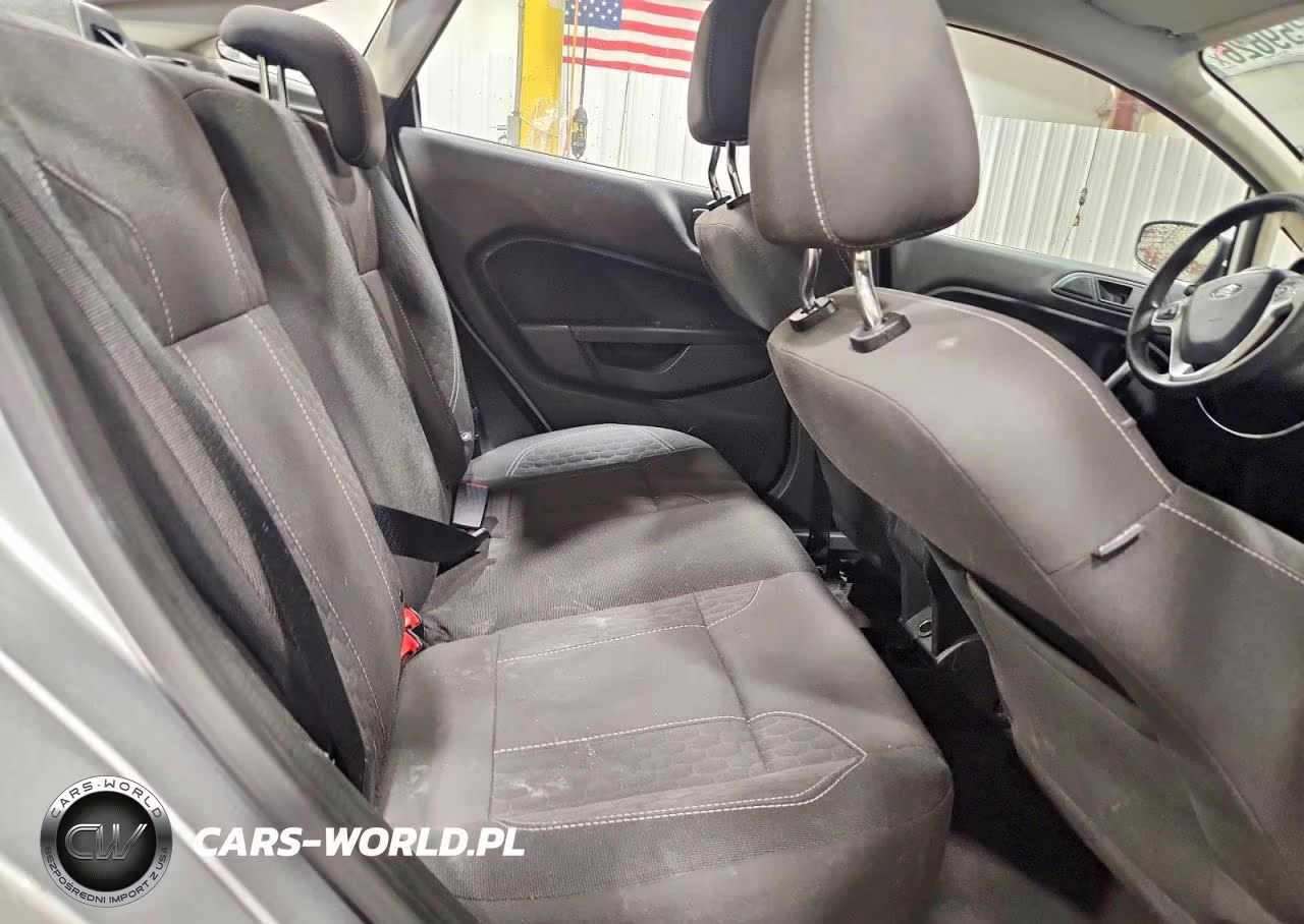 2018 Ford Fiesta Se VIN:3FADP4BJ3JM123337 - 10