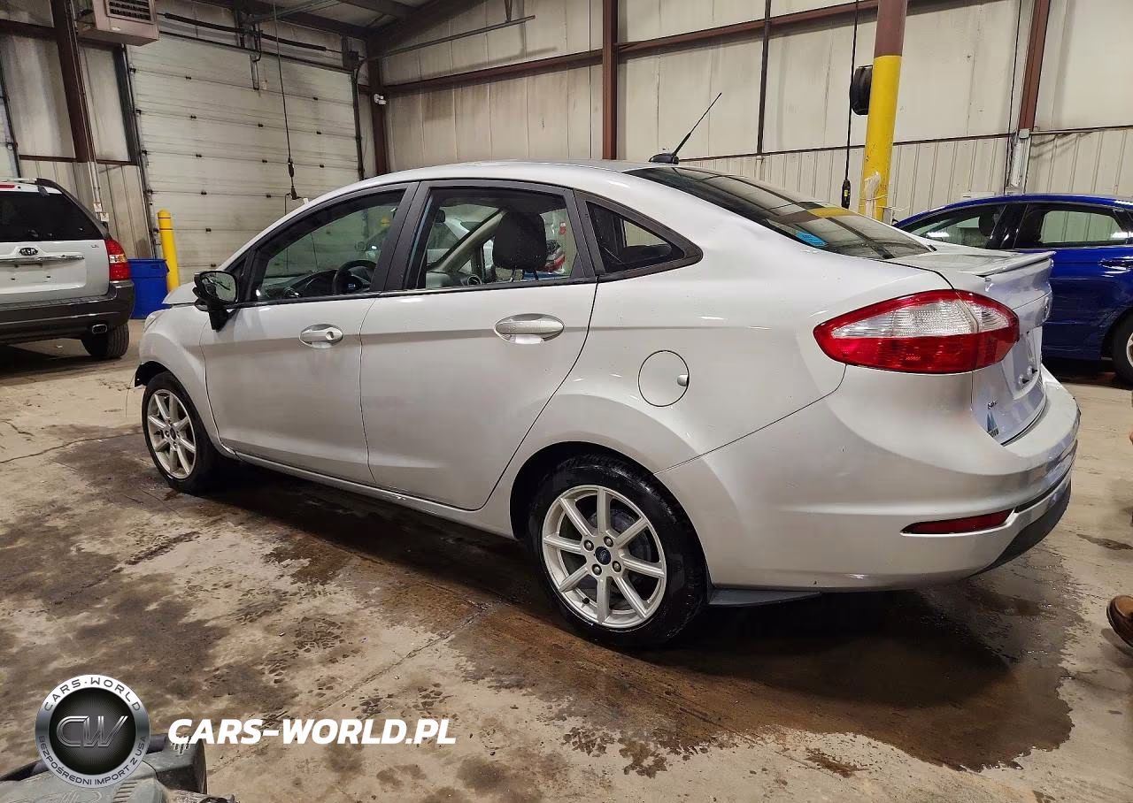 2018 Ford Fiesta Se VIN:3FADP4BJ3JM123337 - 2
