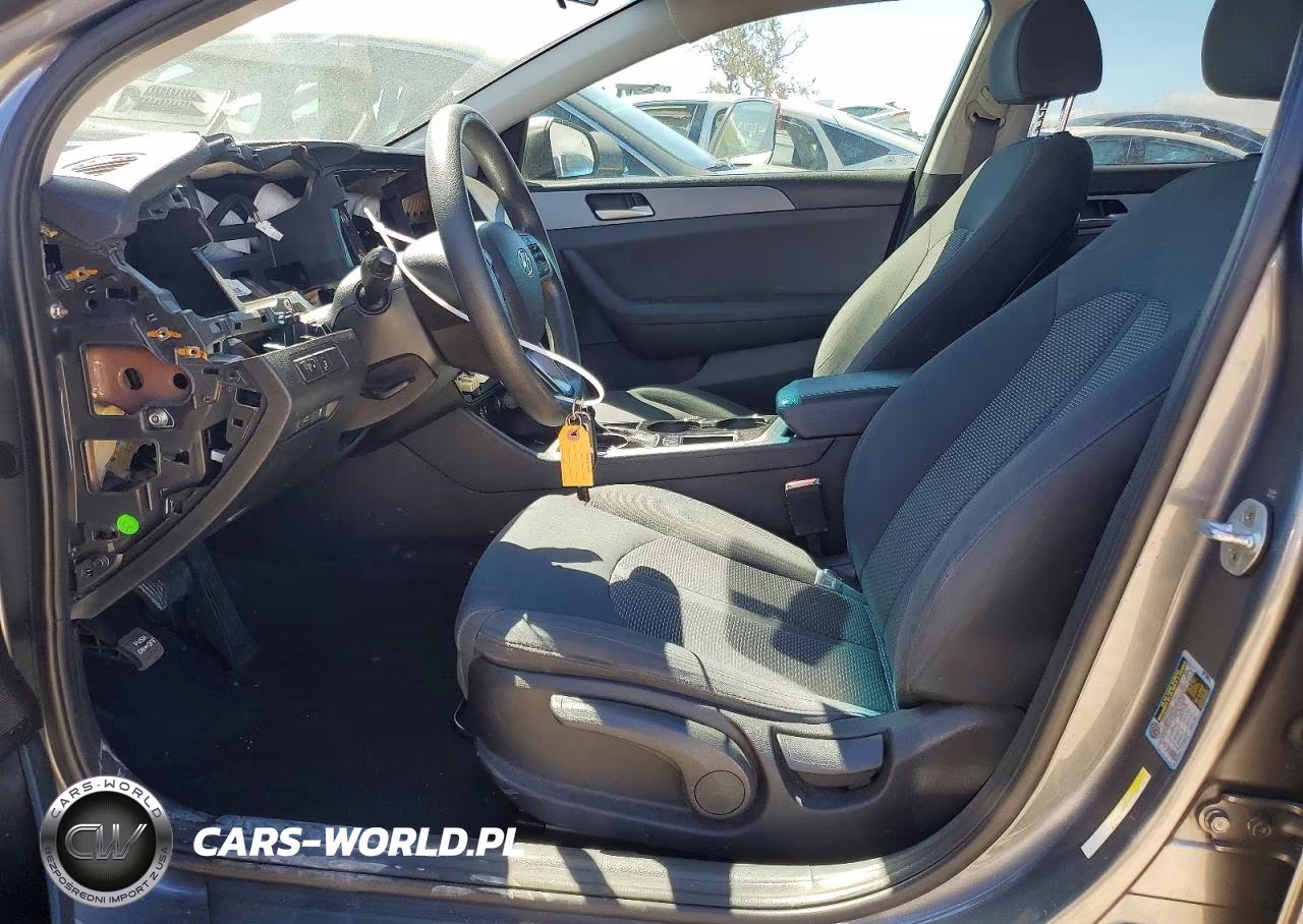 2019 Hyundai Sonata Se VIN:5NPE24AF5KH747478 - 7