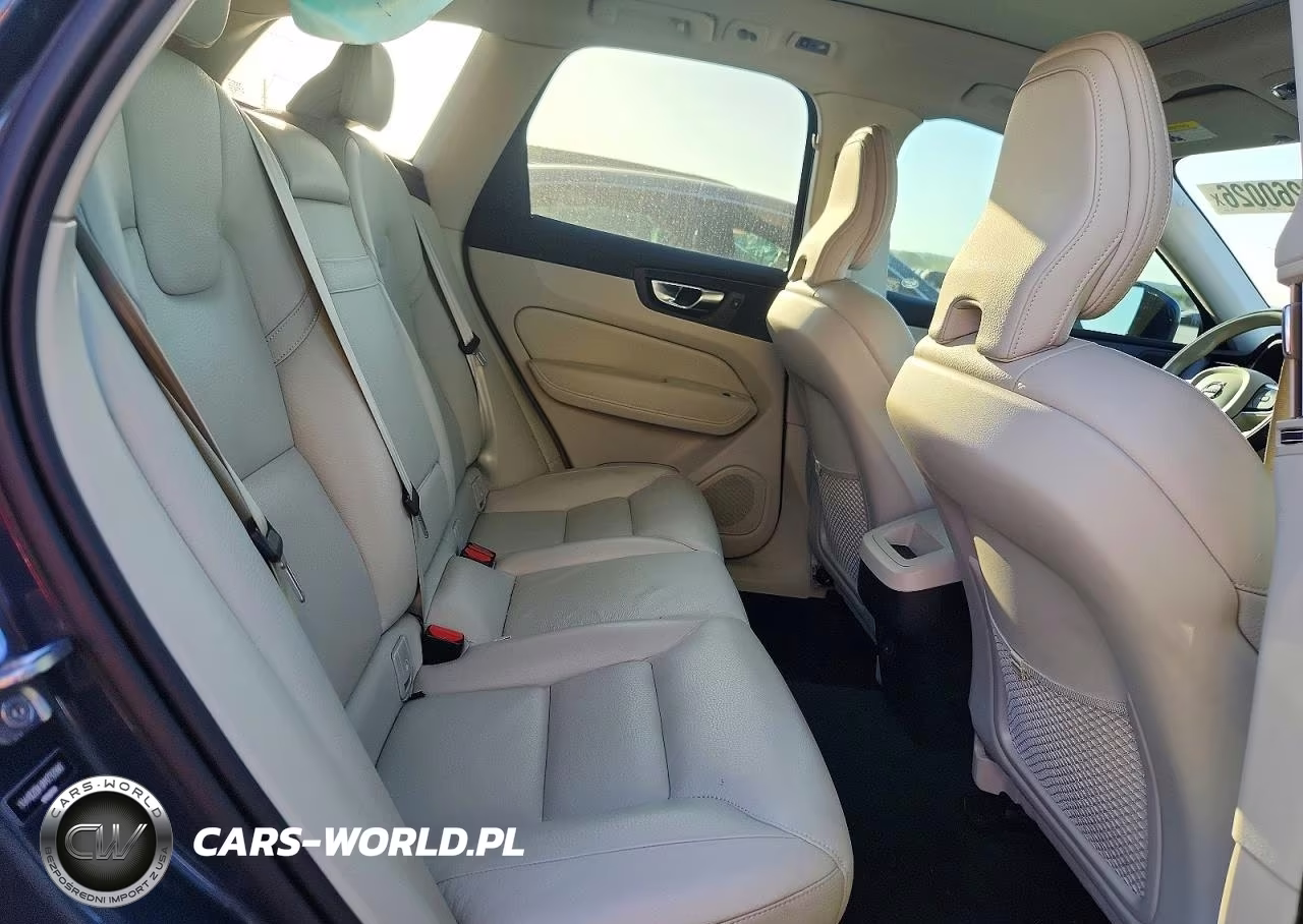 2021 Volvo Xc60 T5 Momentum VIN:YV4102DKXM1793980 - 11
