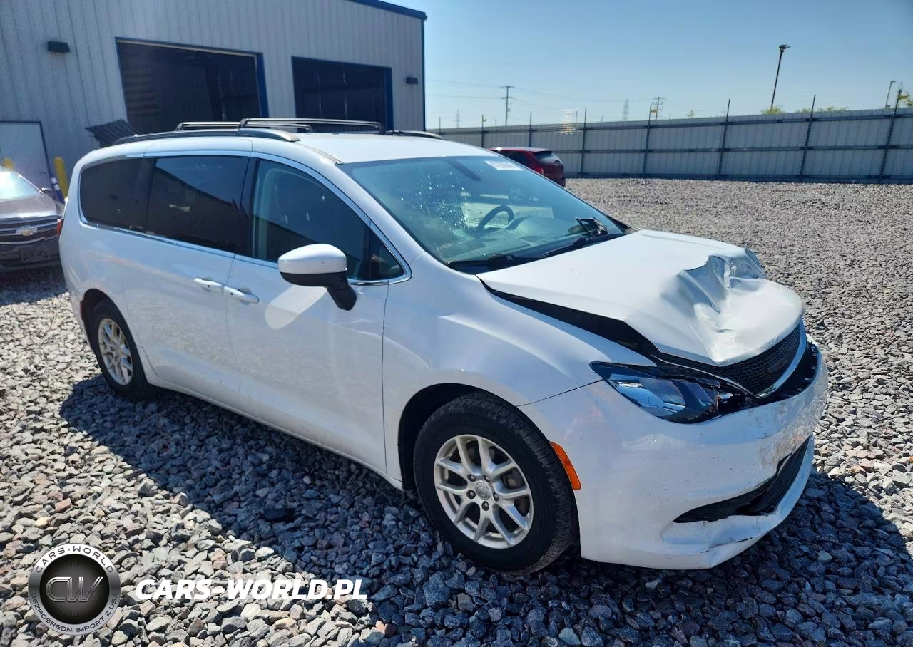 2020 Chrysler Voyager Lxi VIN:2C4RC1DG2LR163335 - 4