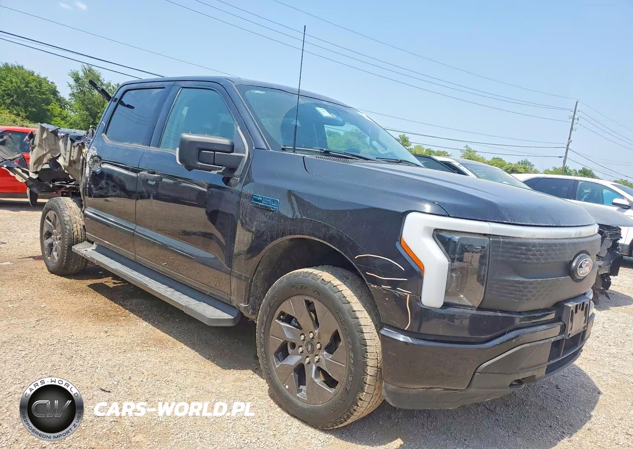 2024 Ford F150 Lightning Xlt VIN:1FTVW3LK8RWG06742 - 4