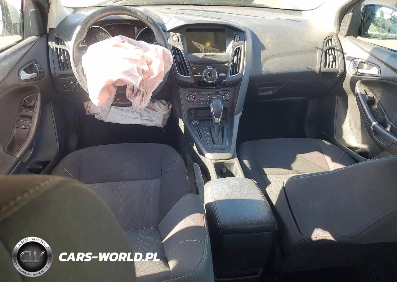 2017 Ford Focus Sel VIN:1FADP3H23HL333443 - 8
