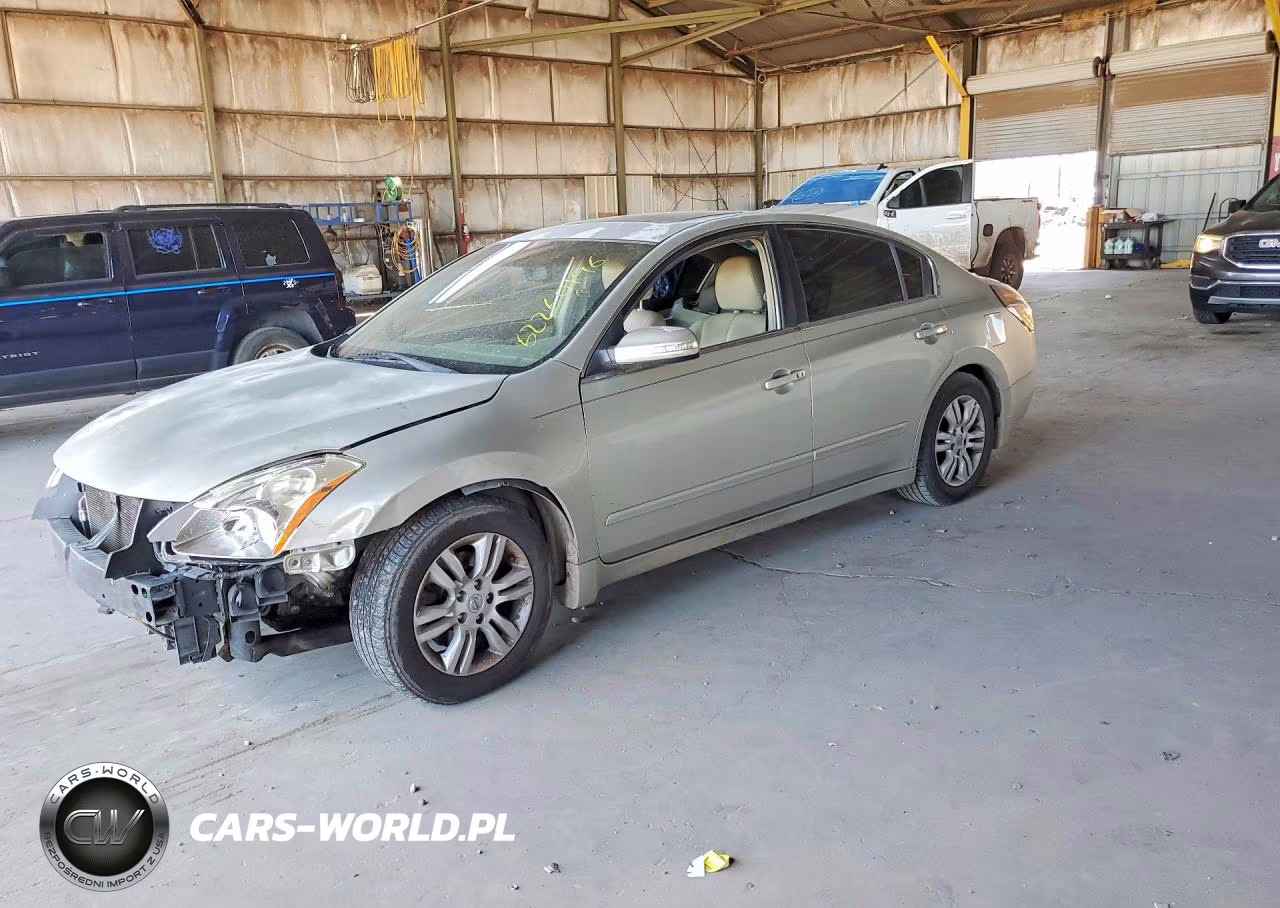 2010 Nissan Altima 2.5 – zdjęcie 1 z 12