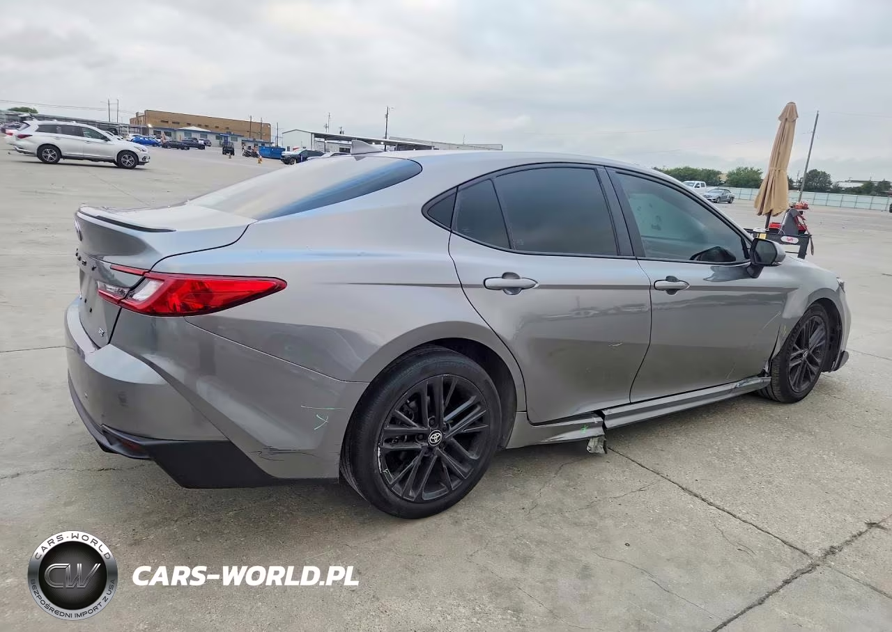 2025 Toyota Camry Se VIN:4T1DAACK8SU524411 - 3