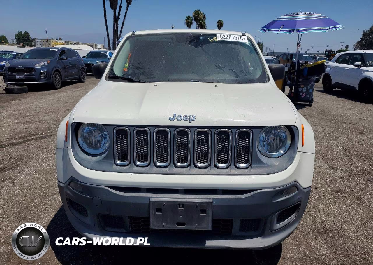 2015 Jeep Renegade Sport VIN:ZACCJAAT0FPB42053 - 5