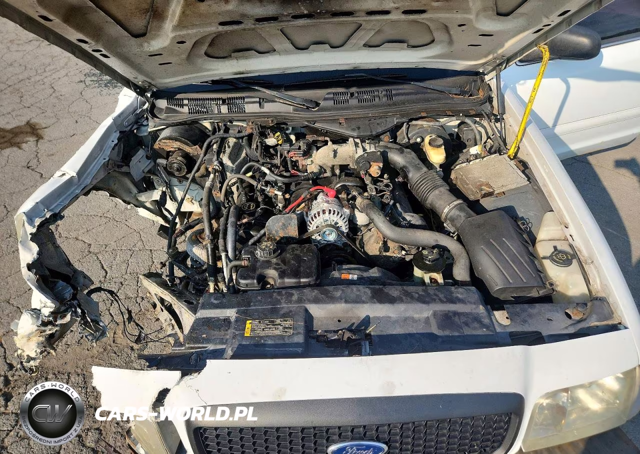 2008 Ford Crown Victoria Police Interceptor VIN:2FAHP71V18X115601 - 11