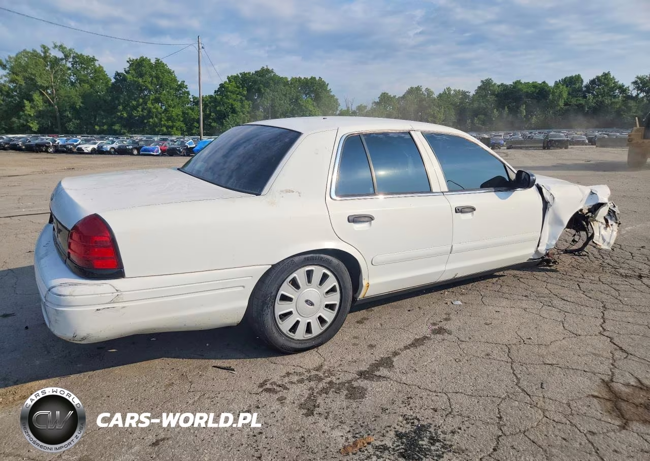 2008 Ford Crown Victoria Police Interceptor VIN:2FAHP71V18X115601 - 3