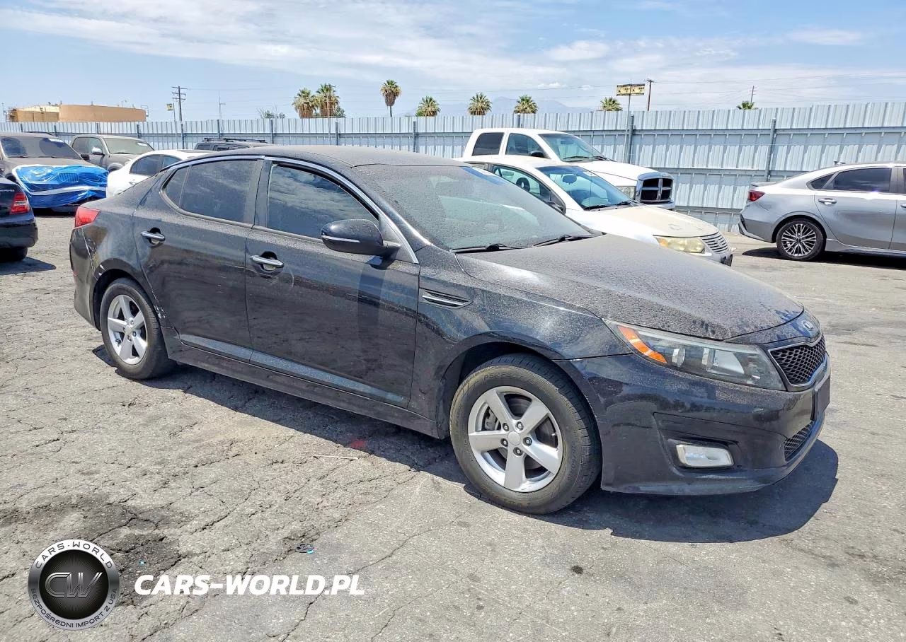 2015 Kia Optima Lx VIN:5XXGM4A71FG475119 - 4