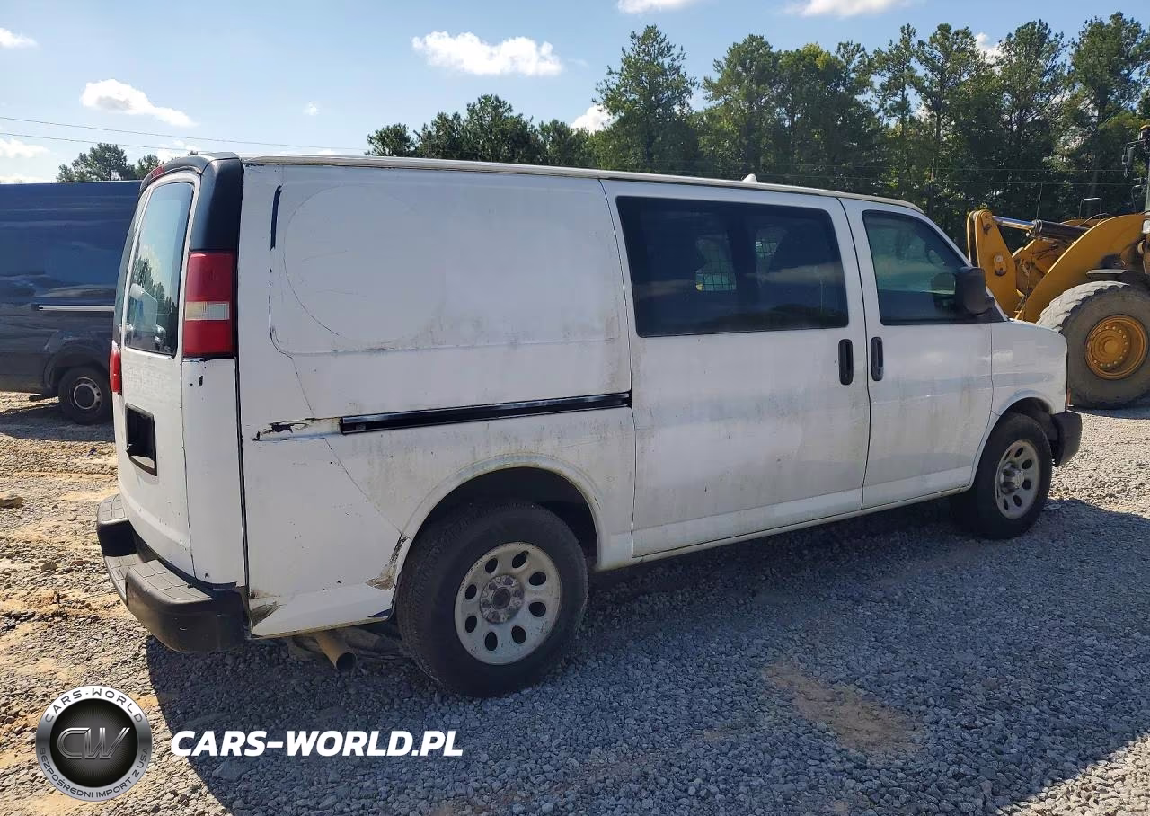 2013 Chevrolet Express G1500 VIN:1GCSGAFX3D1177110 - 3