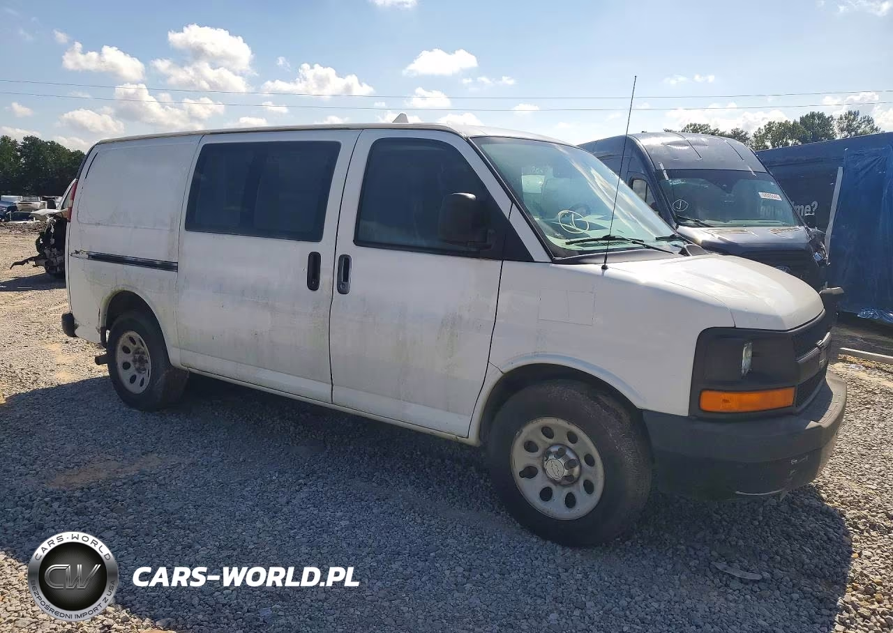 2013 Chevrolet Express G1500 VIN:1GCSGAFX3D1177110 - 4