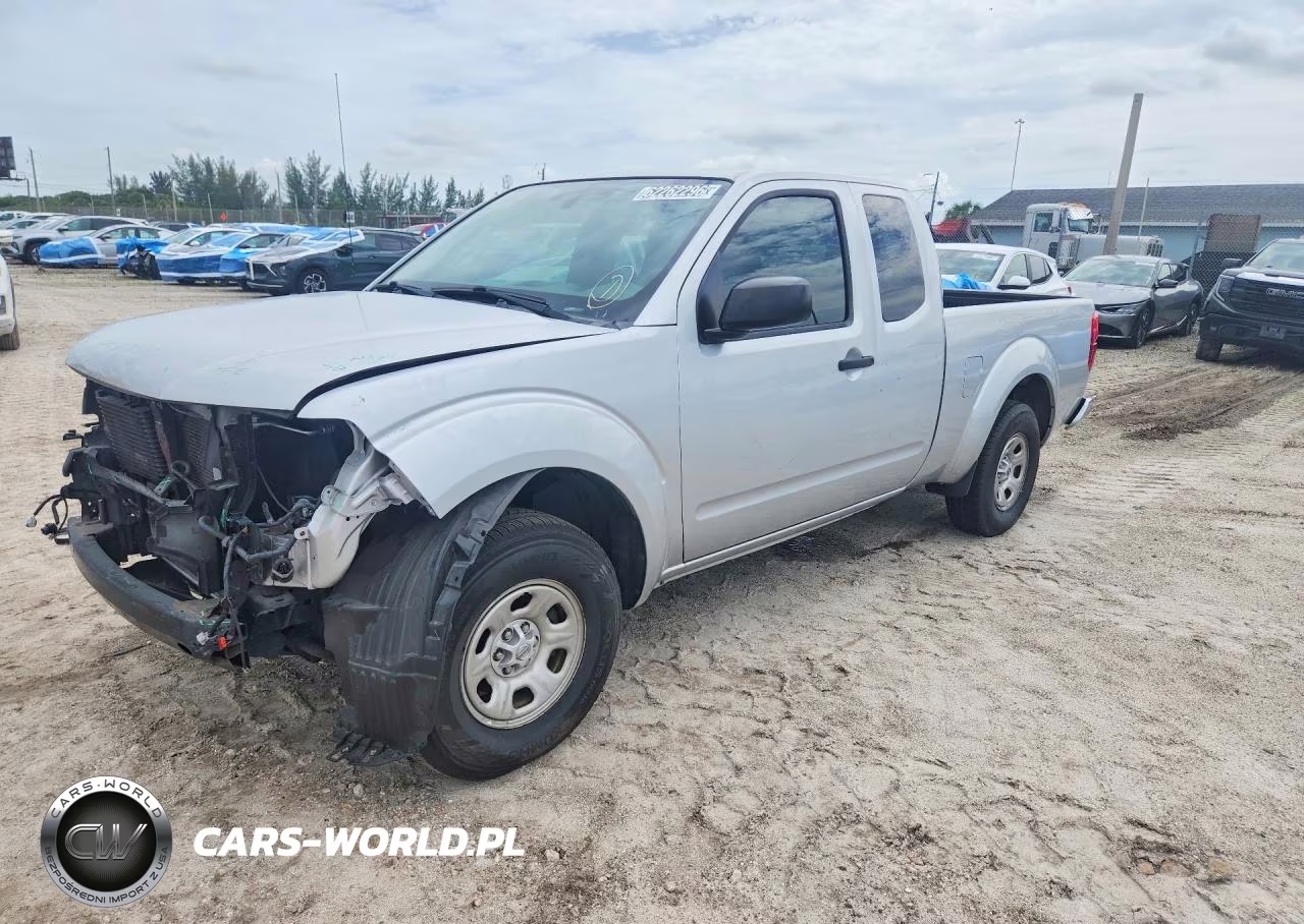 2015 Nissan Frontier S