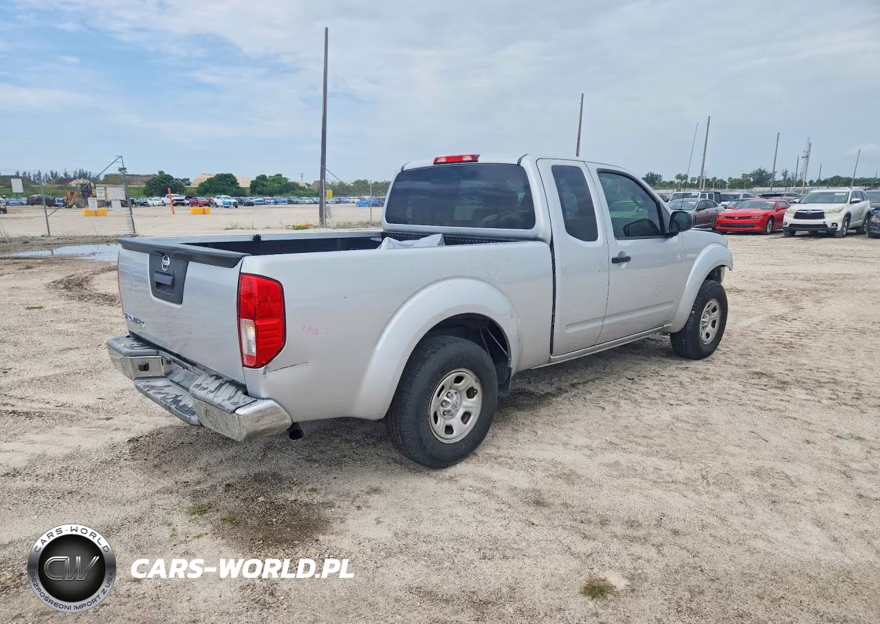 2015 Nissan Frontier S VIN:1N6BD0CTXFN760397 - 3