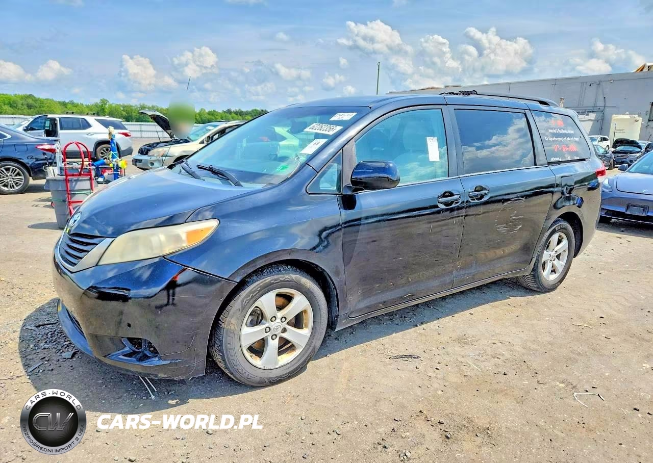 2012 Toyota Sienna Le