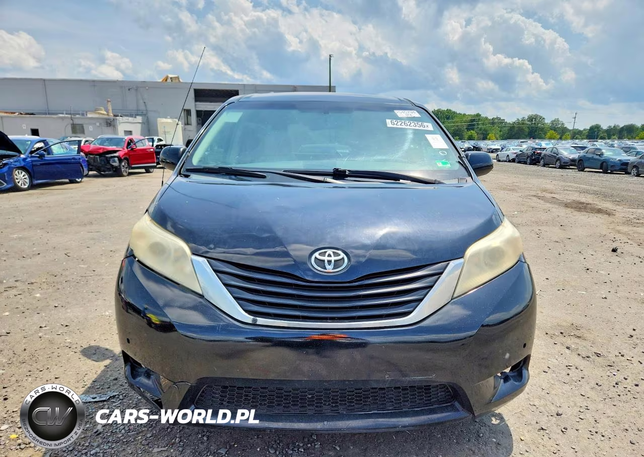 2012 Toyota Sienna Le VIN:5TDKK3DC1CS198615 - 5