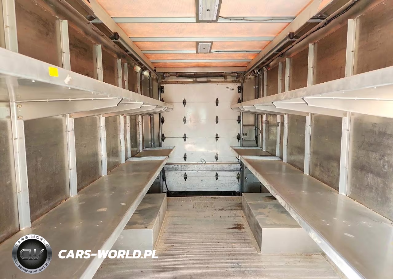 2020 Freightliner Chassis M Line Walk-In Van VIN:4UZAC2EA4LCMH7842 - 10
