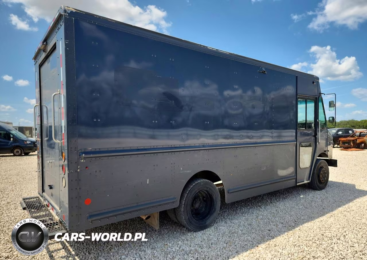 2020 Freightliner Chassis M Line Walk-In Van VIN:4UZAC2EA4LCMH7842 - 3
