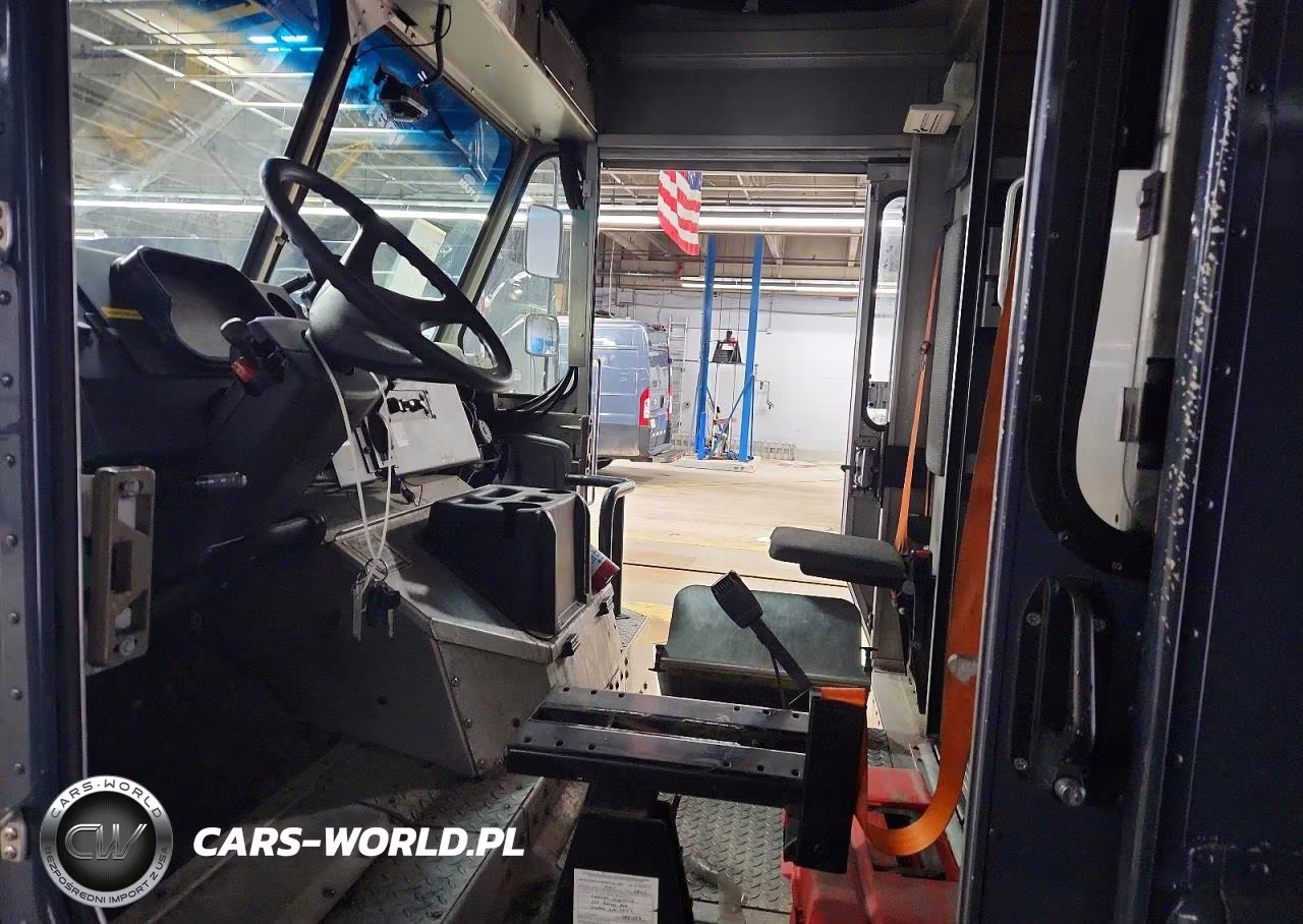 2020 Freightliner Chassis M Line Walk-In Van VIN:4UZAC2EA2LCMH7886 - 7