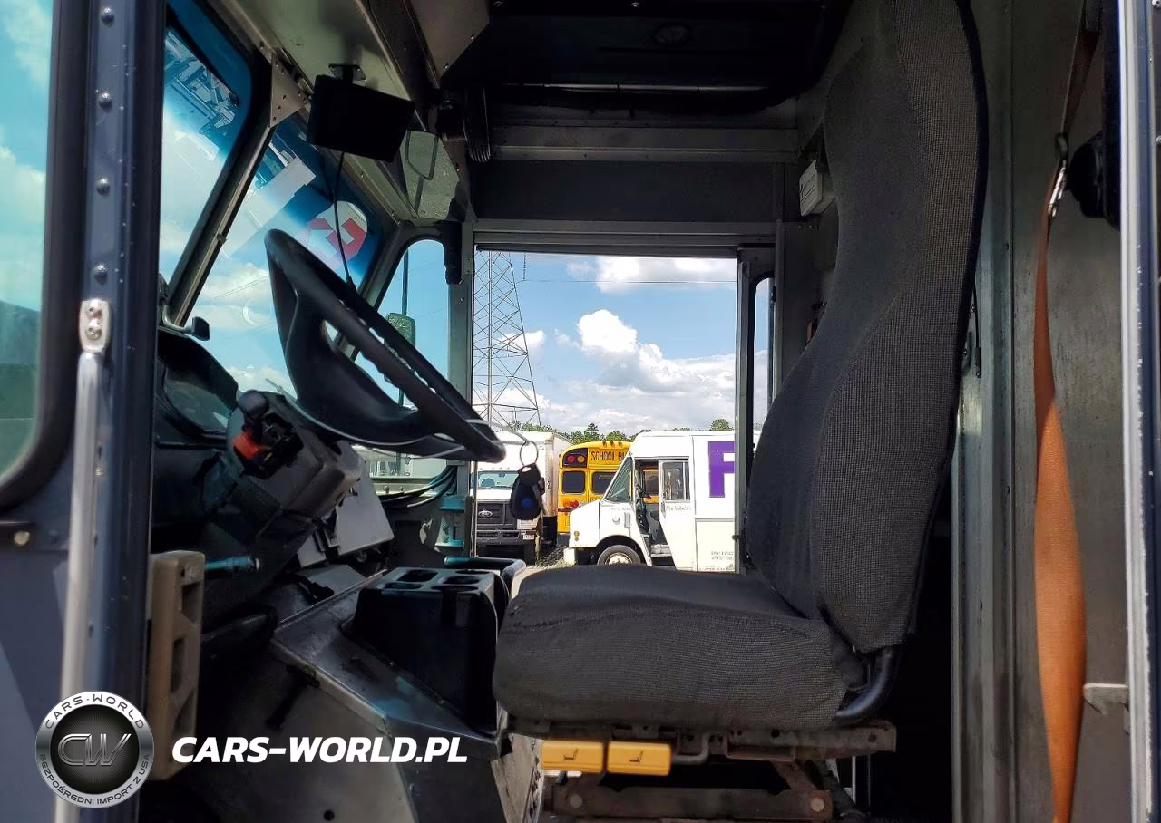 2020 Freightliner Chassis M Line Walk-In Van VIN:4UZAC2EA5LCMK0098 - 7