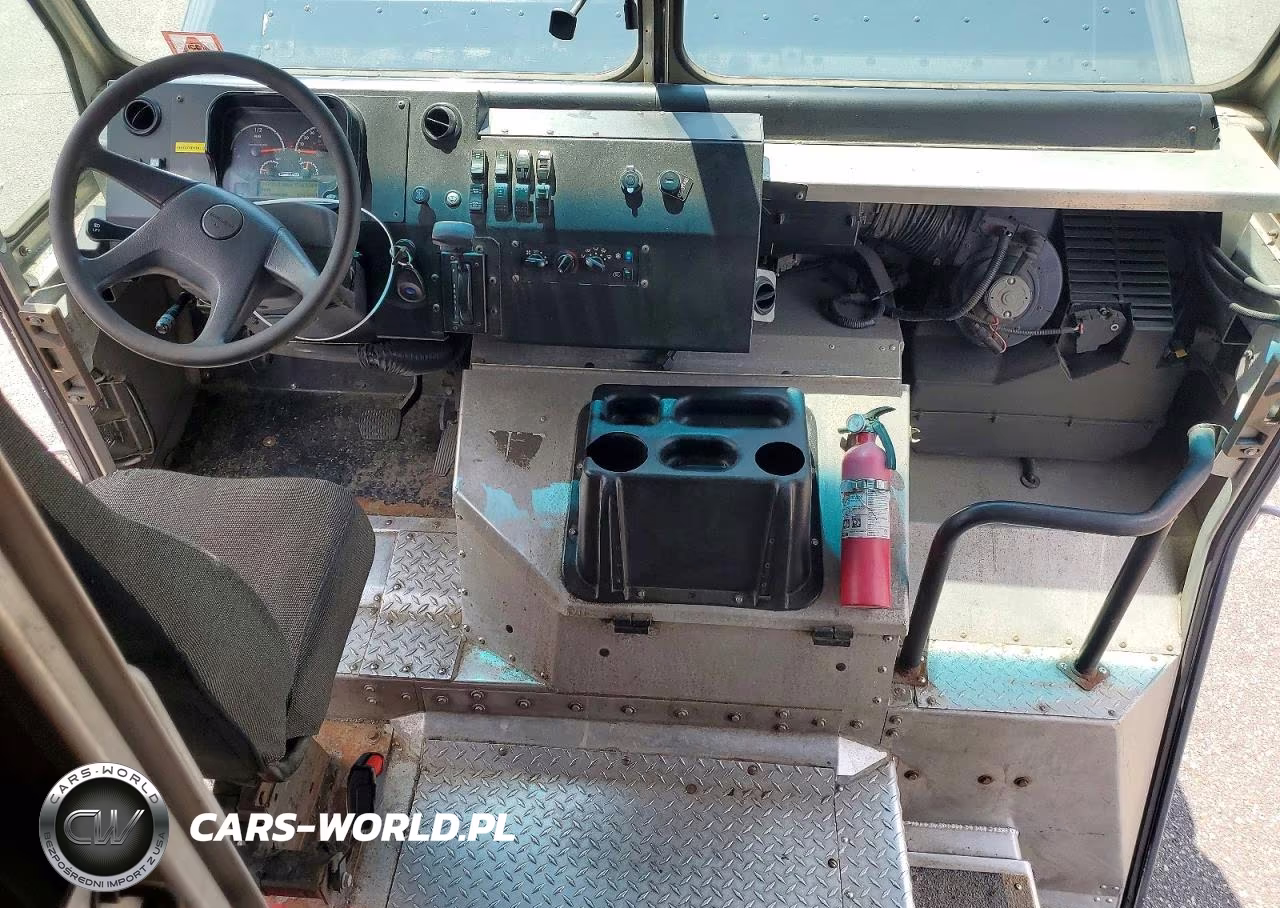 2020 Freightliner Chassis M Line Walk-In Van VIN:4UZAC2EA5LCMK0098 - 8