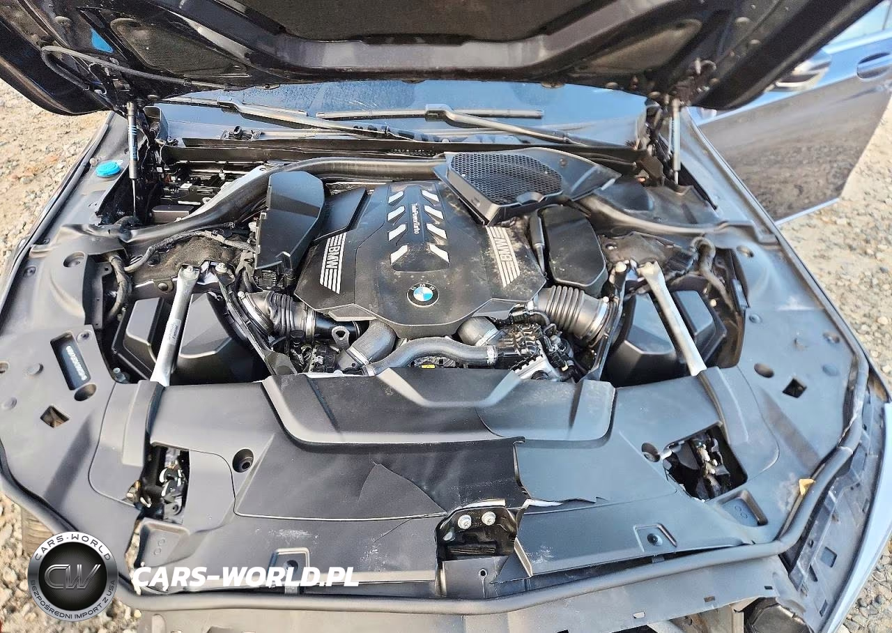 2020 BMW 750 Xi VIN:WBA7U2C04LGM26924 - 11