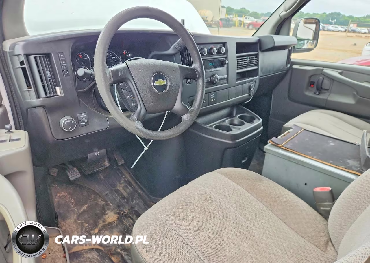 2012 Chevrolet Express G2500 VIN:1GCWGFCA4C1159339 - 8