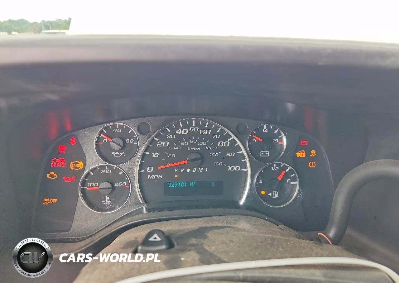 2012 Chevrolet Express G2500 VIN:1GCWGFCA4C1159339 - 9