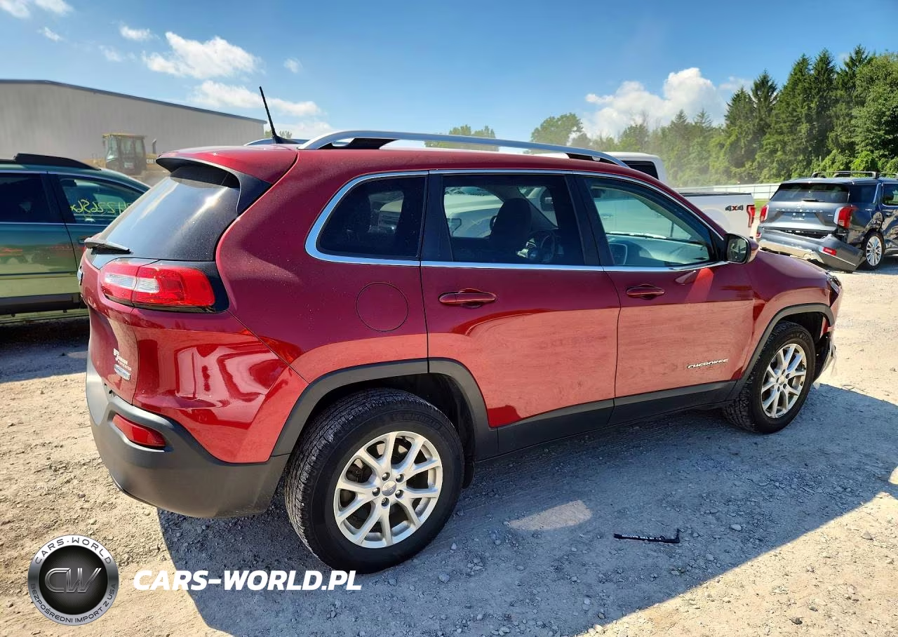 2016 Jeep Cherokee Latitude VIN:1C4PJMCB0GW375815 - 3